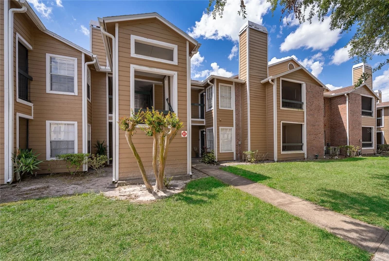 4367 THORNBRIAR Lane #206, Orlando, FL 32822 2