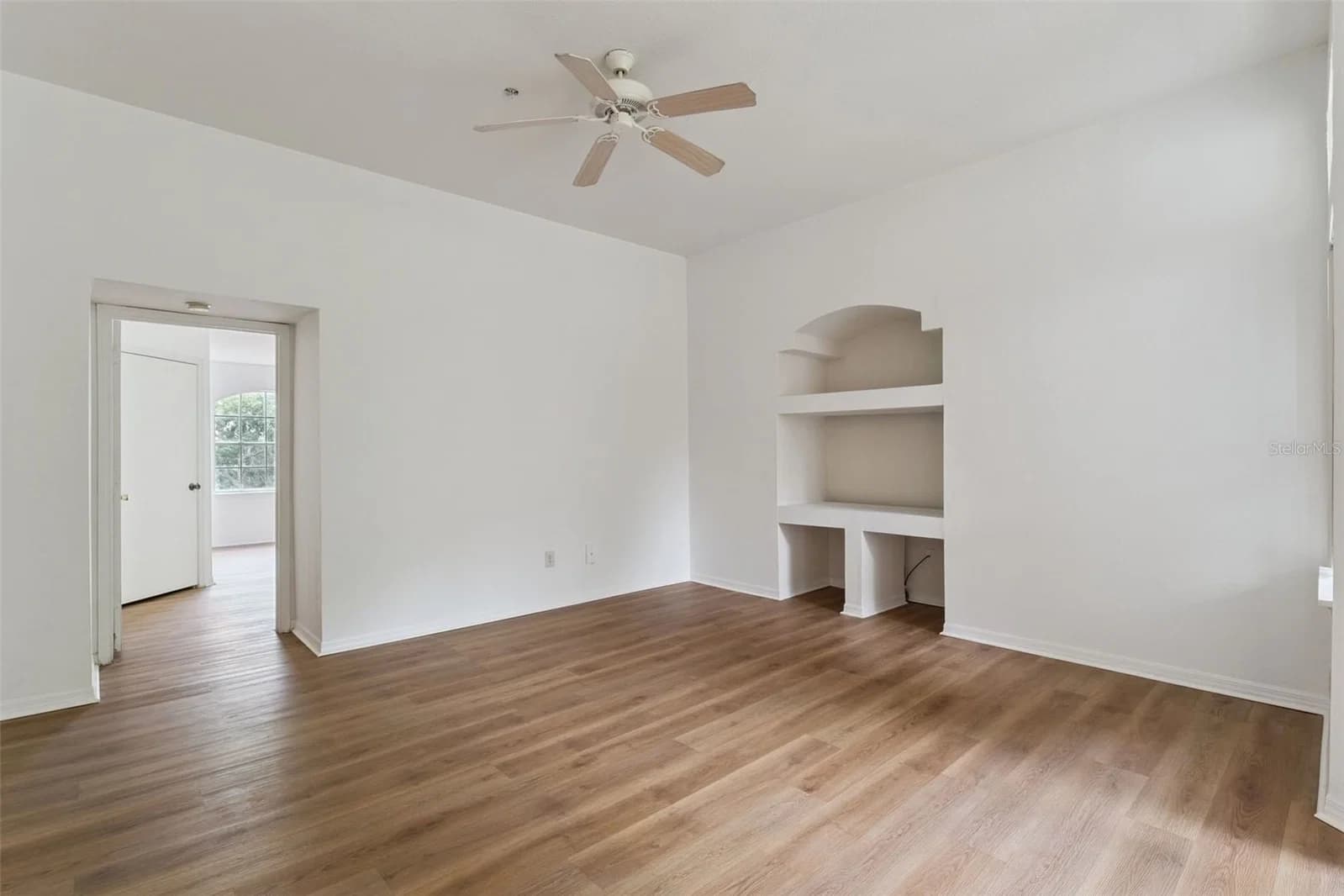 7270 WESTPOINTE Boulevard #931 4