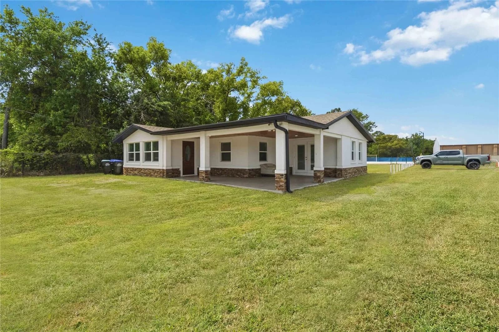 4116 GOLDENROD Road, Orlando, FL 32822 2