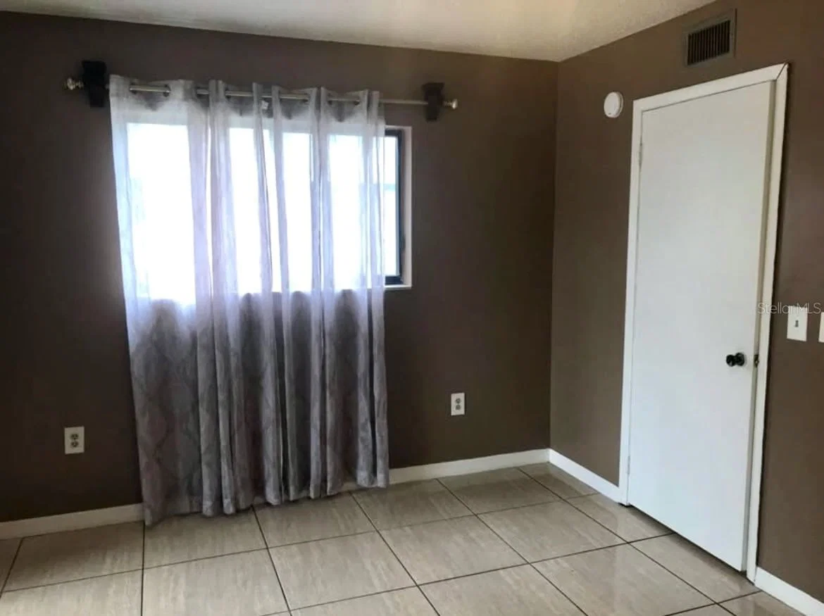 2565 OAK PARK Way #213 5