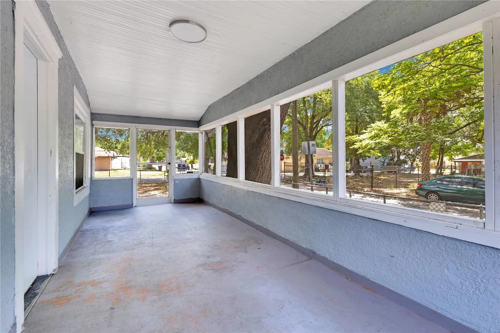 1029 COLYER Street, Orlando, FL 32805 2