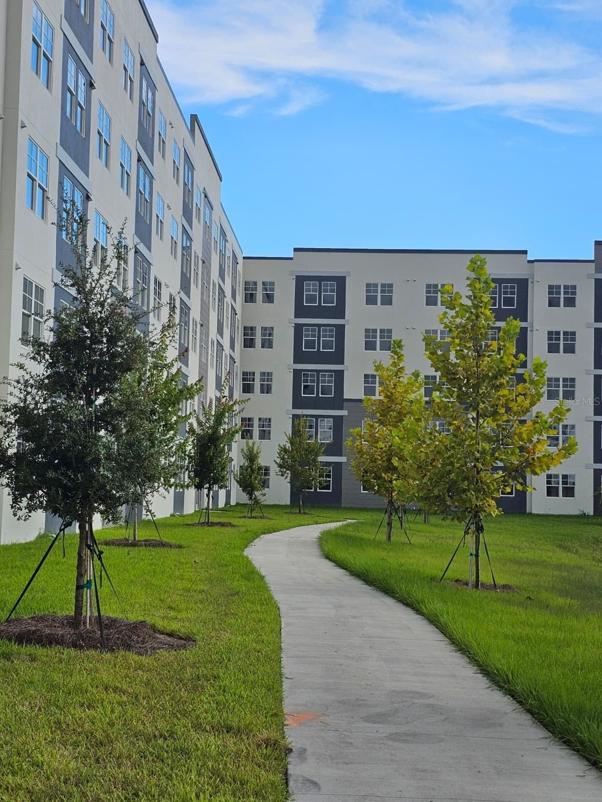 5587 MILLENIA PARK Boulevard #402 4