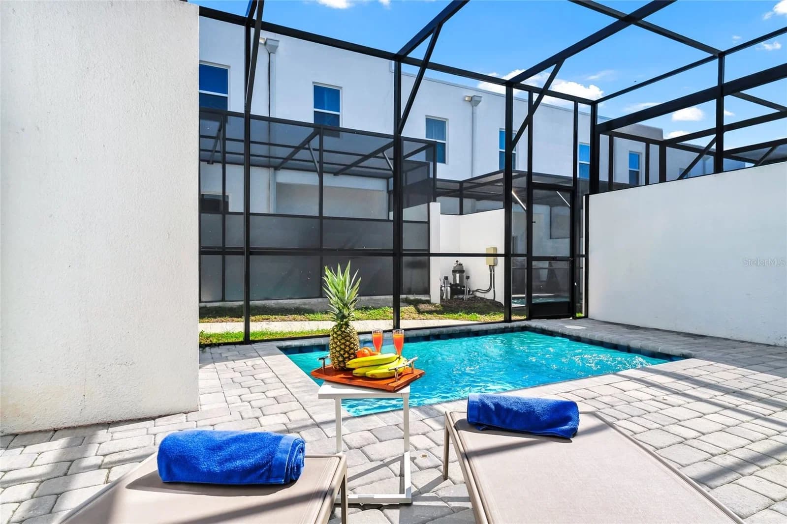637 TRIKOMO DRIVE 2
