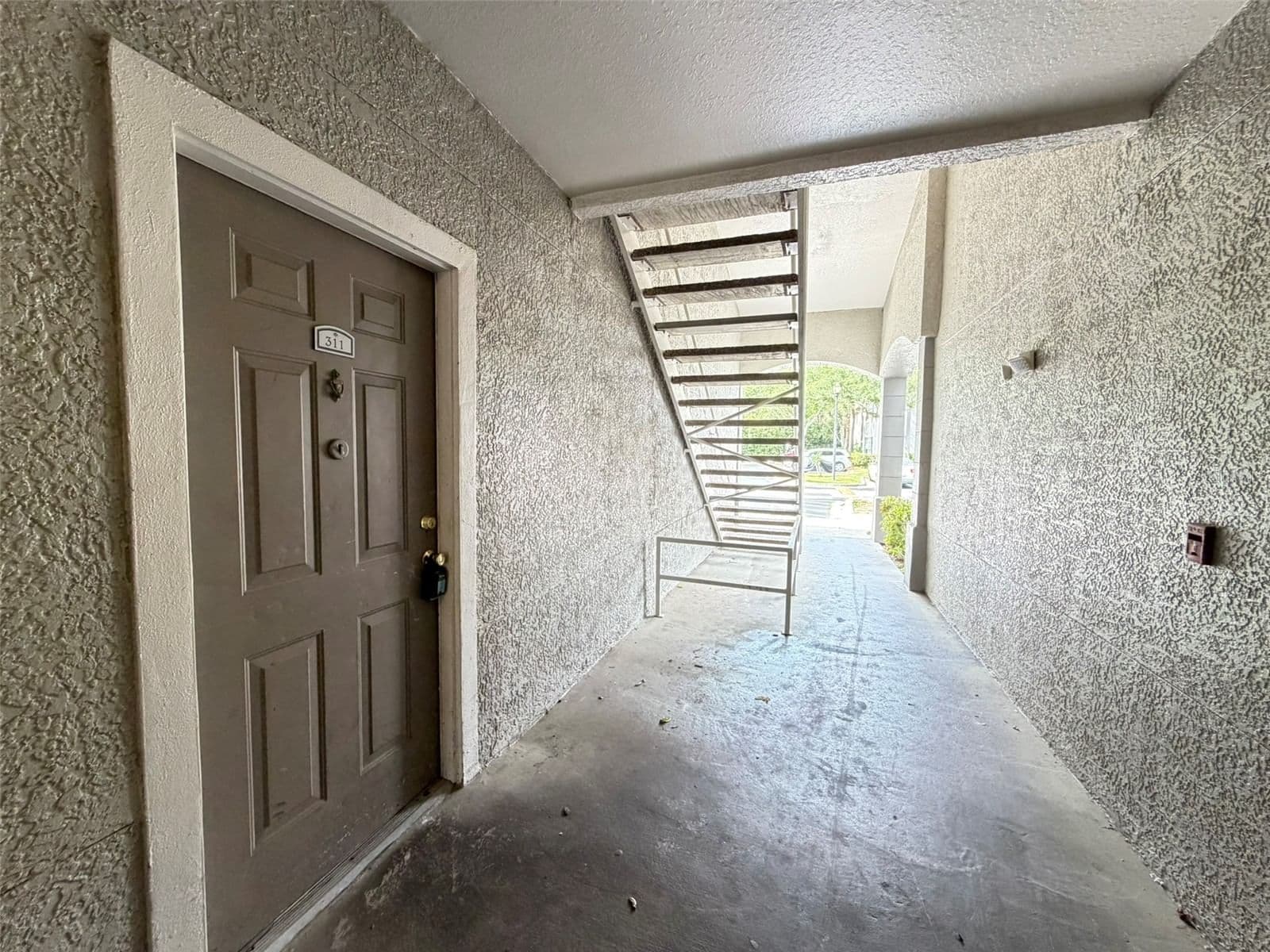 3319 KIRKMAN Road #311, Orlando, FL 32811 2