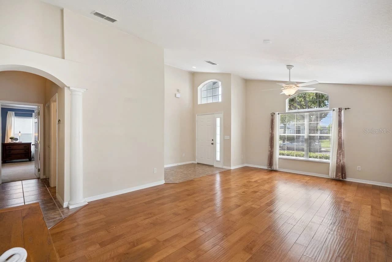 5345 LOS PALMA VISTA Drive 5