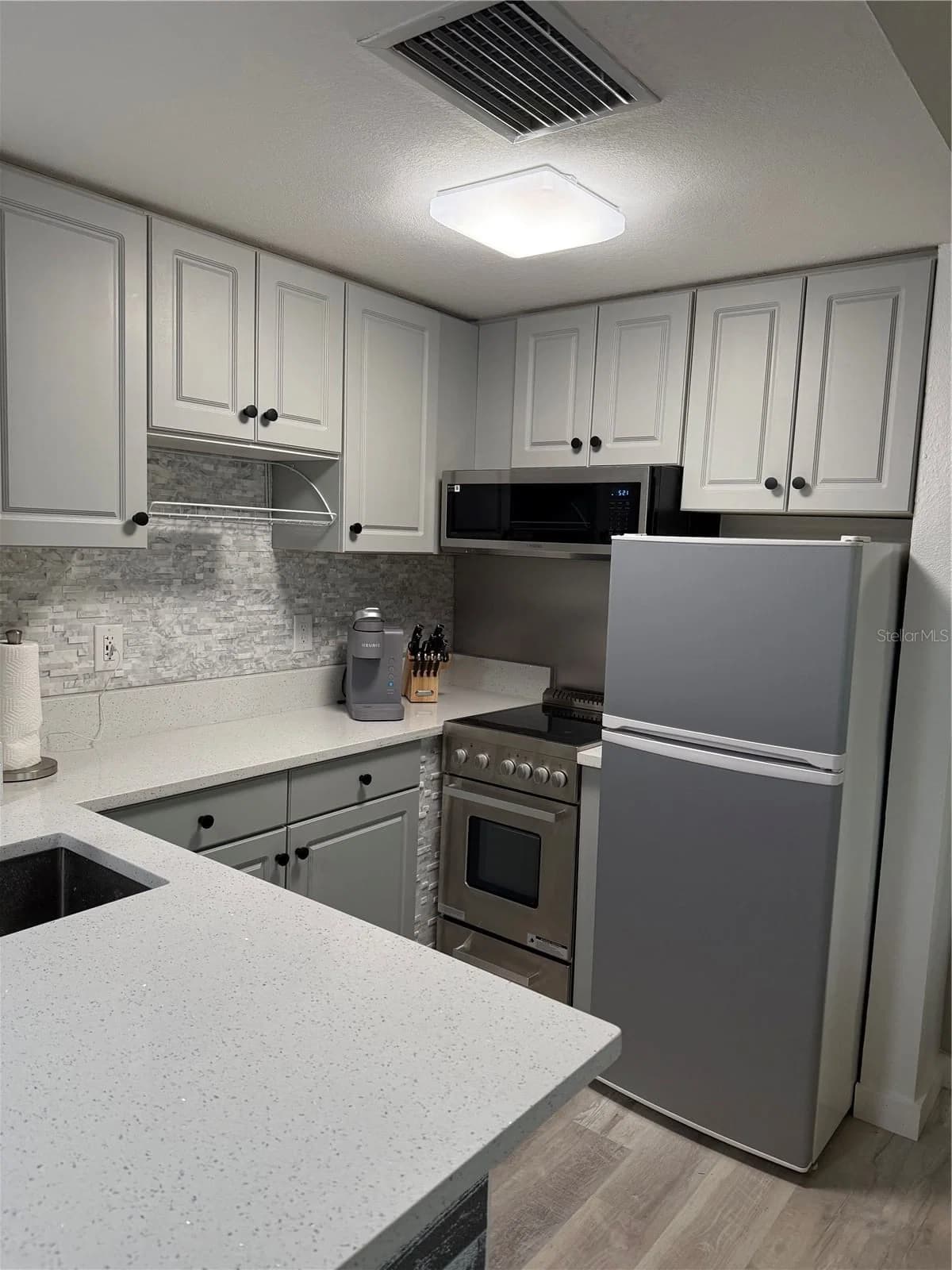 6165 CARRIER Drive #3106, Orlando, FL 32819 2