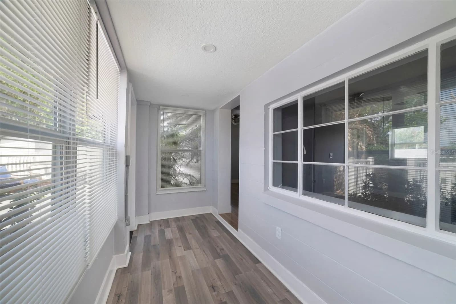 4521 EDGEWATER Drive #1 4