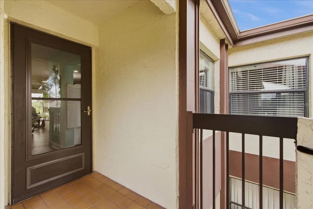 6111 LAKE POINTE Drive #202 5