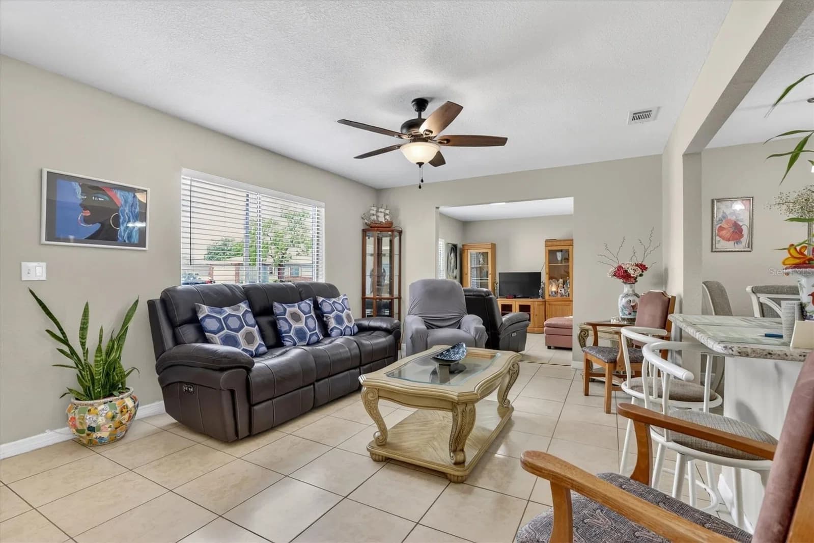 3804 JANIE Court 4