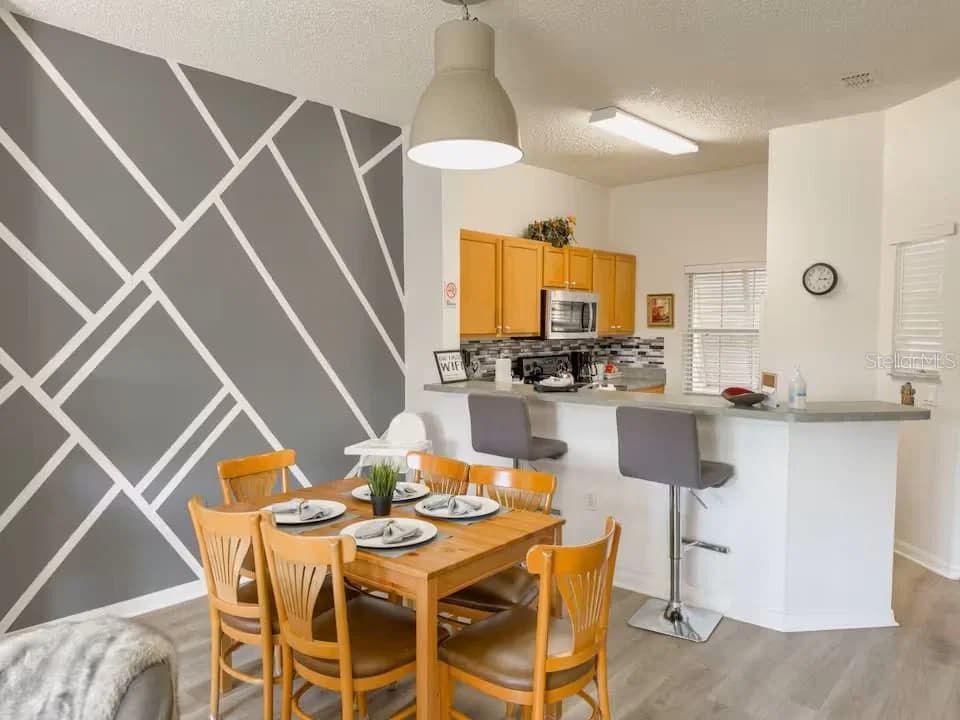 910 PARK TERRACE 5
