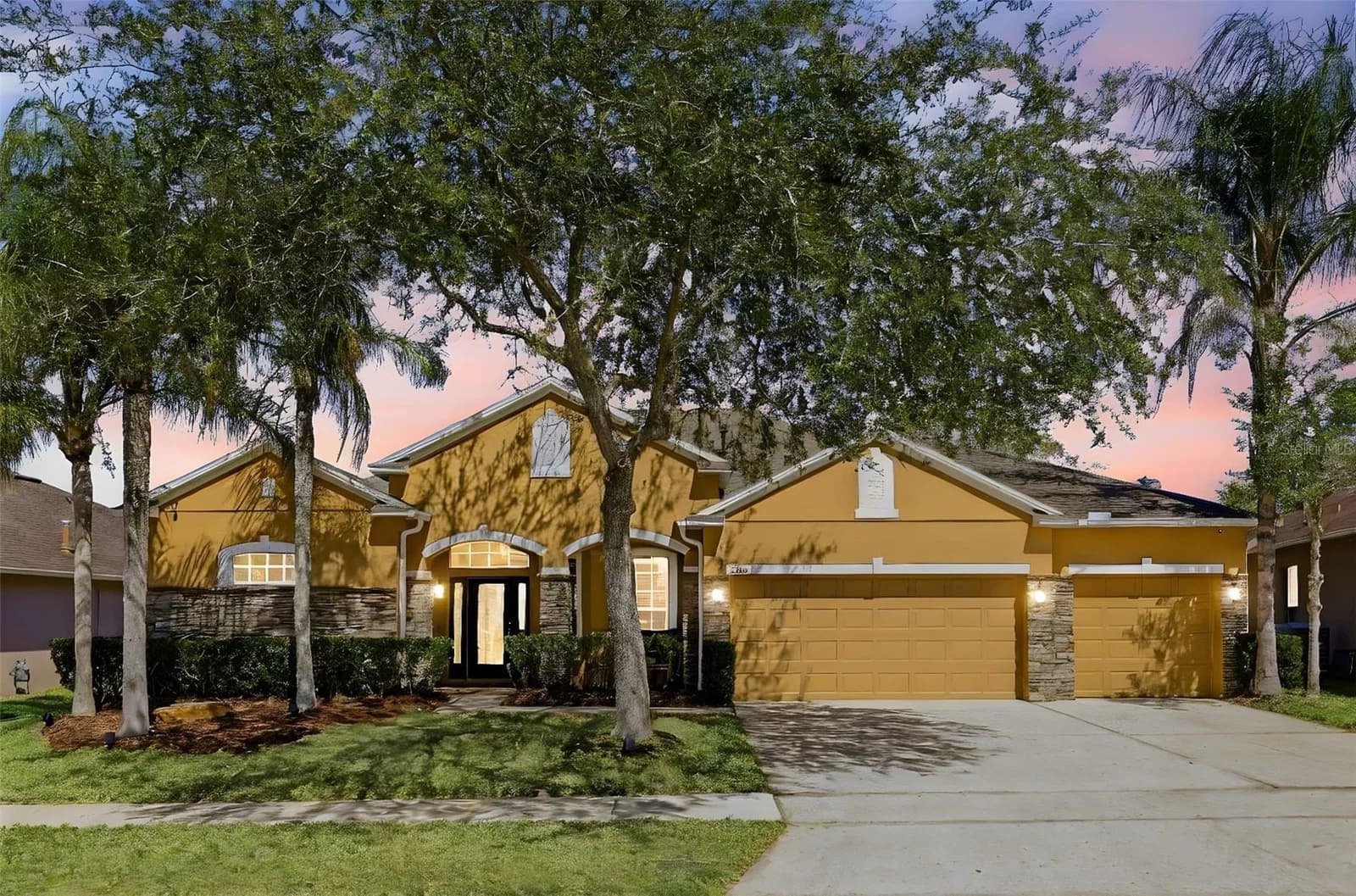1356 ANNA CATHERINE, Orlando, FL 32828 2