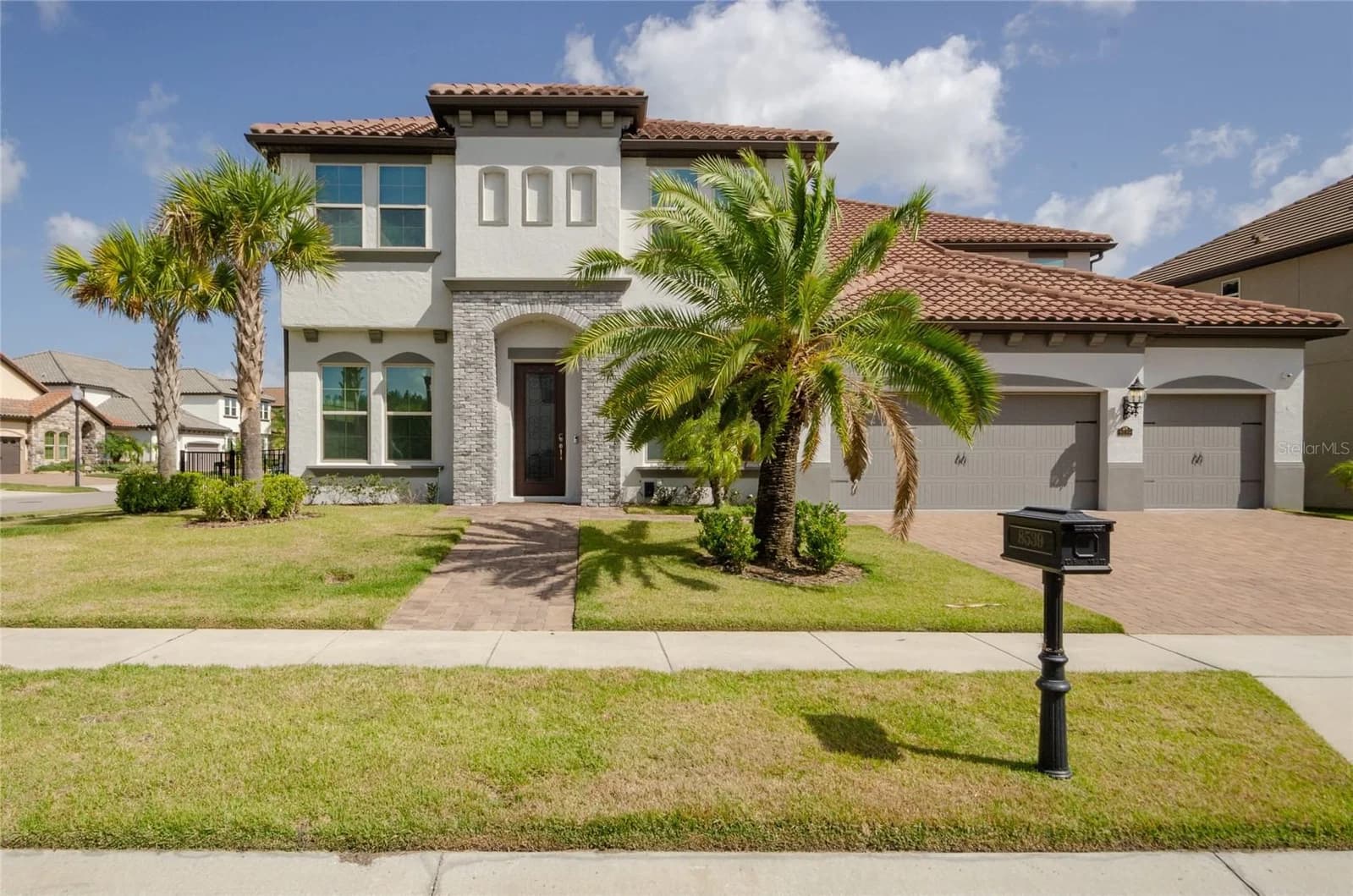 8539 PIPPEN Drive, Orlando, FL 32836