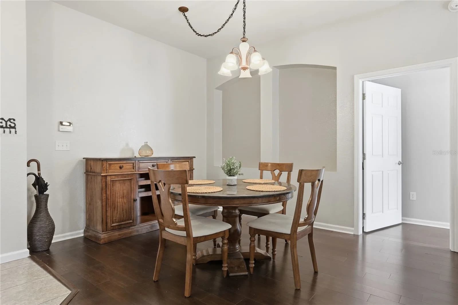 3001 LAUREL RUN 4