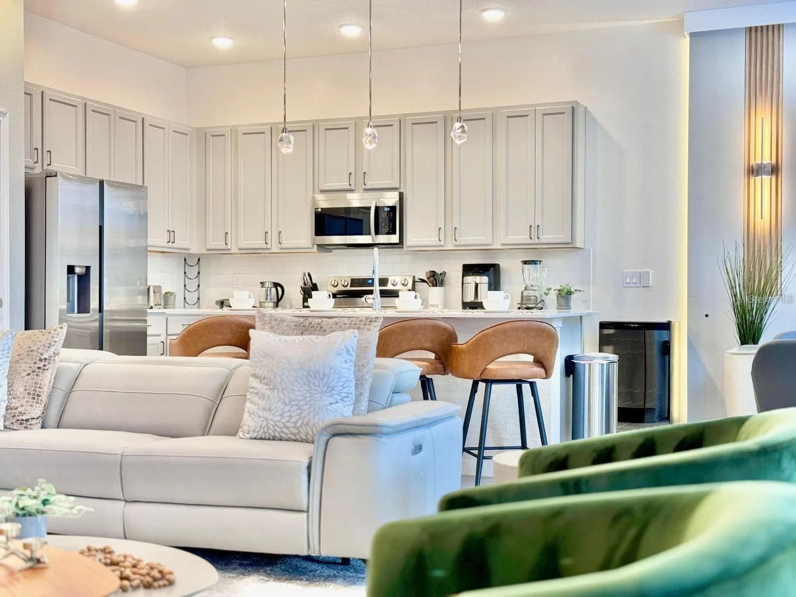 10012 VOYAGER Way 5