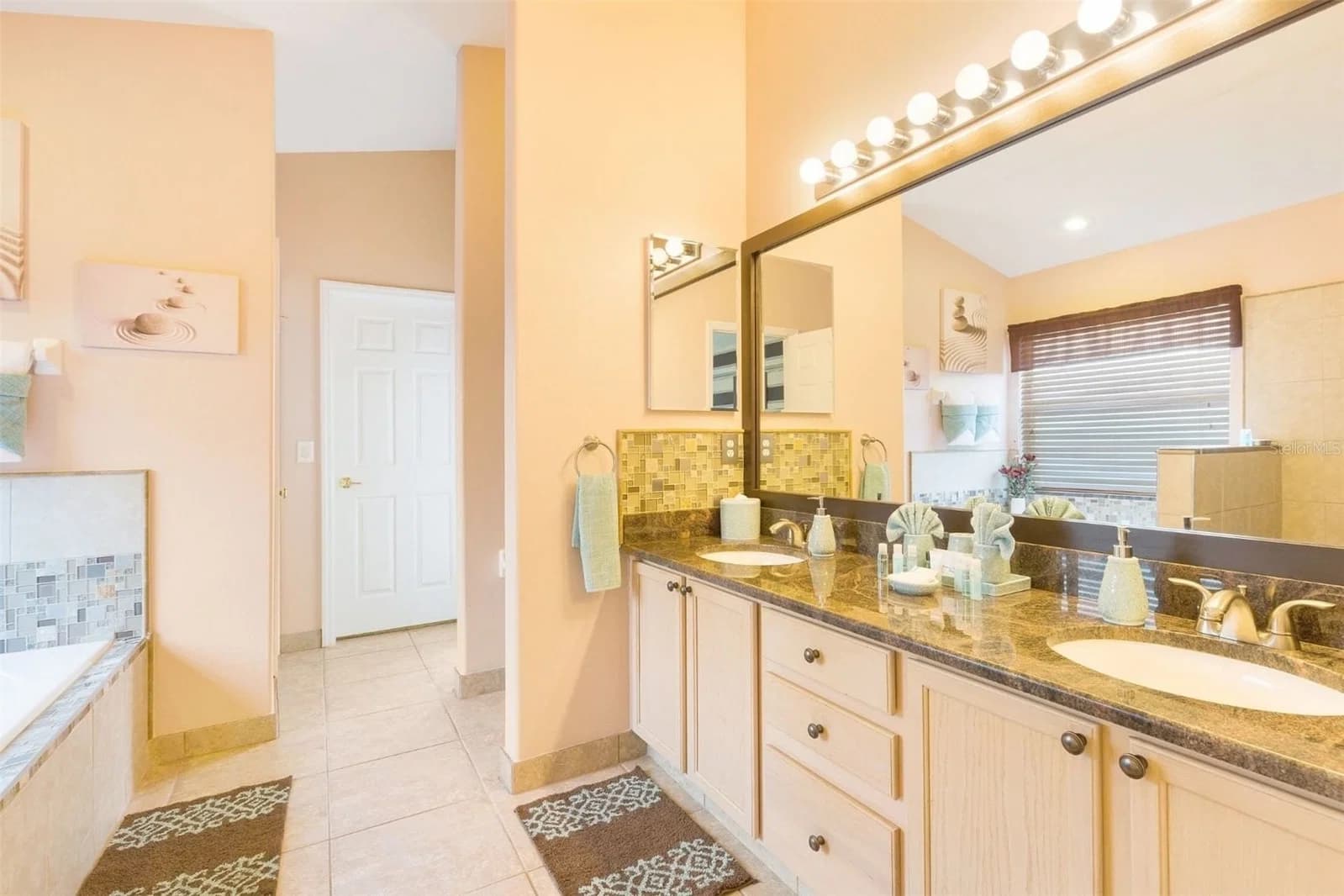 2672 AUTUMN CREEK 4