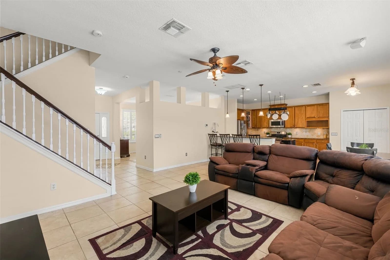1573 ANNA CATHERINE Drive 4