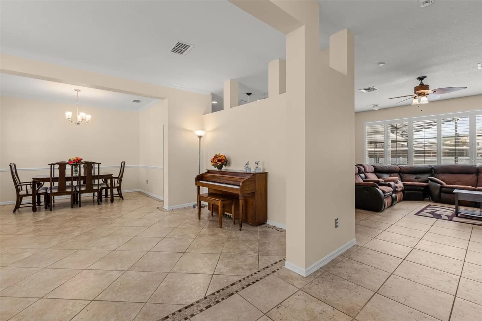 1573 ANNA CATHERINE Drive 5
