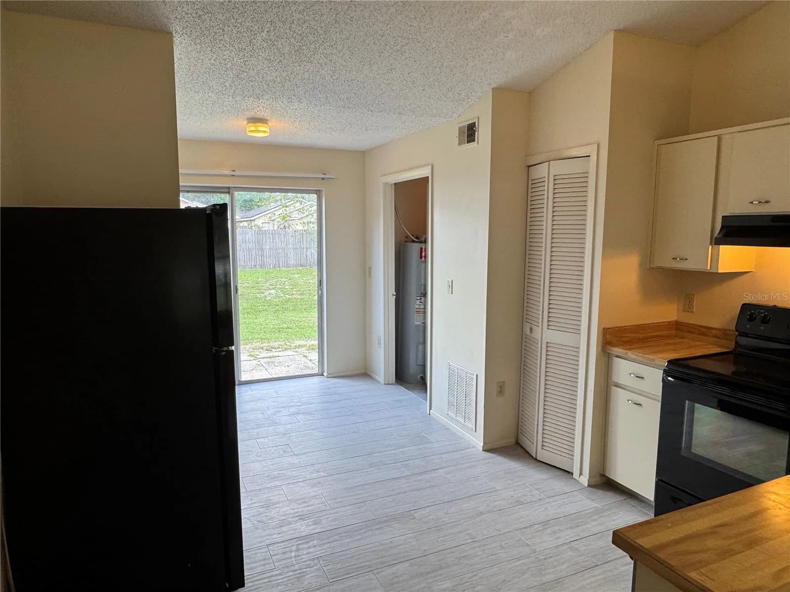 10041 MASSEY Street 5