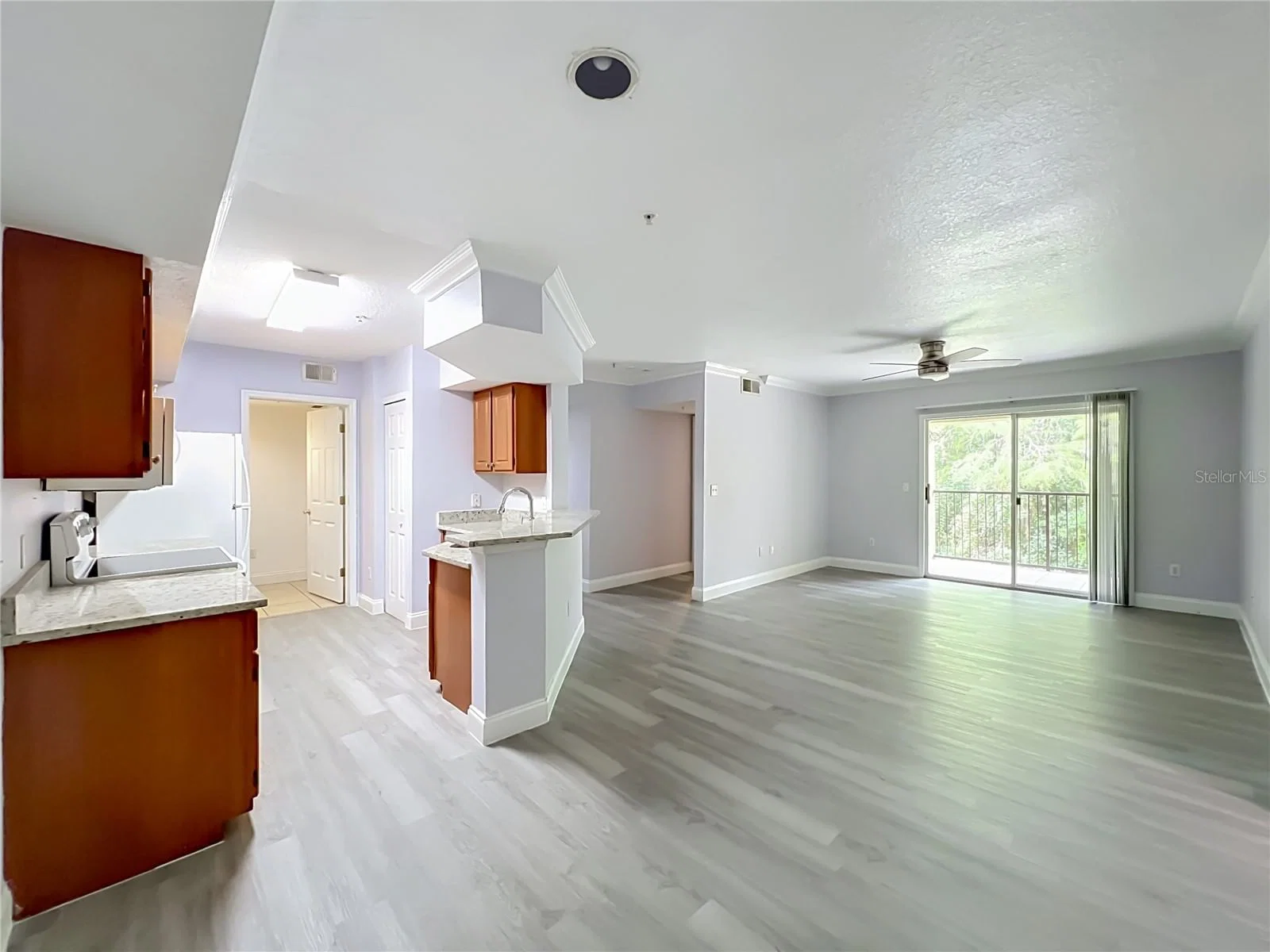 738 CREST PINES Drive #728, Orlando, FL 32828 3