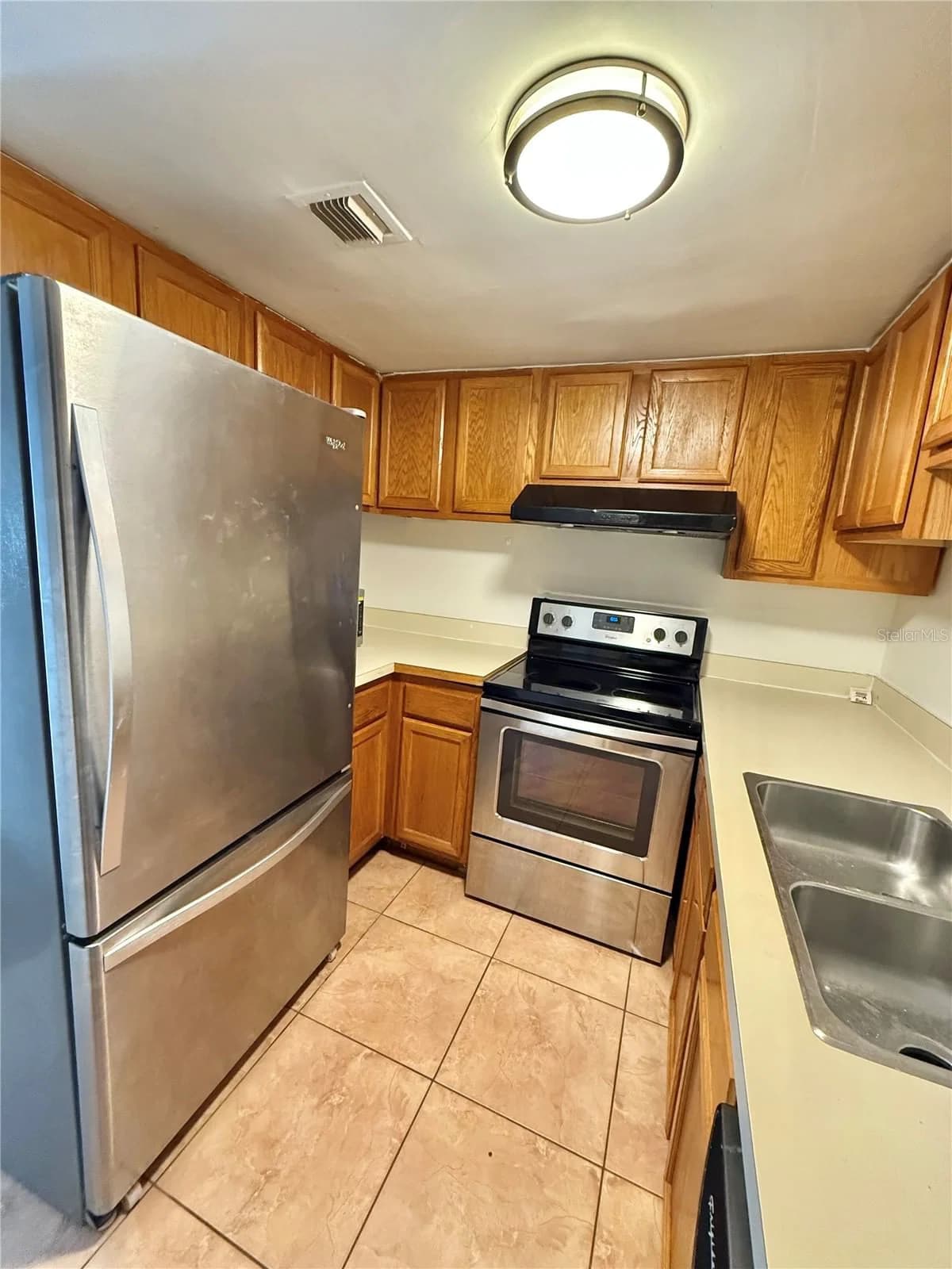 4113 SEMORAN Boulevard #14 4