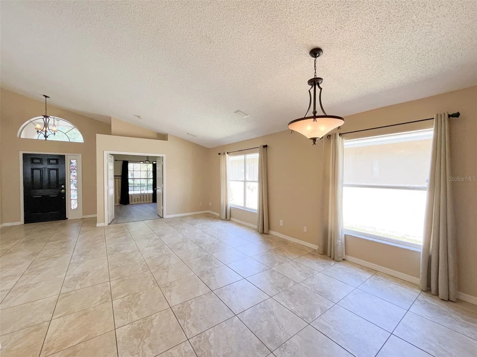4397 KING EDWARD Drive, Orlando, FL 32826 2