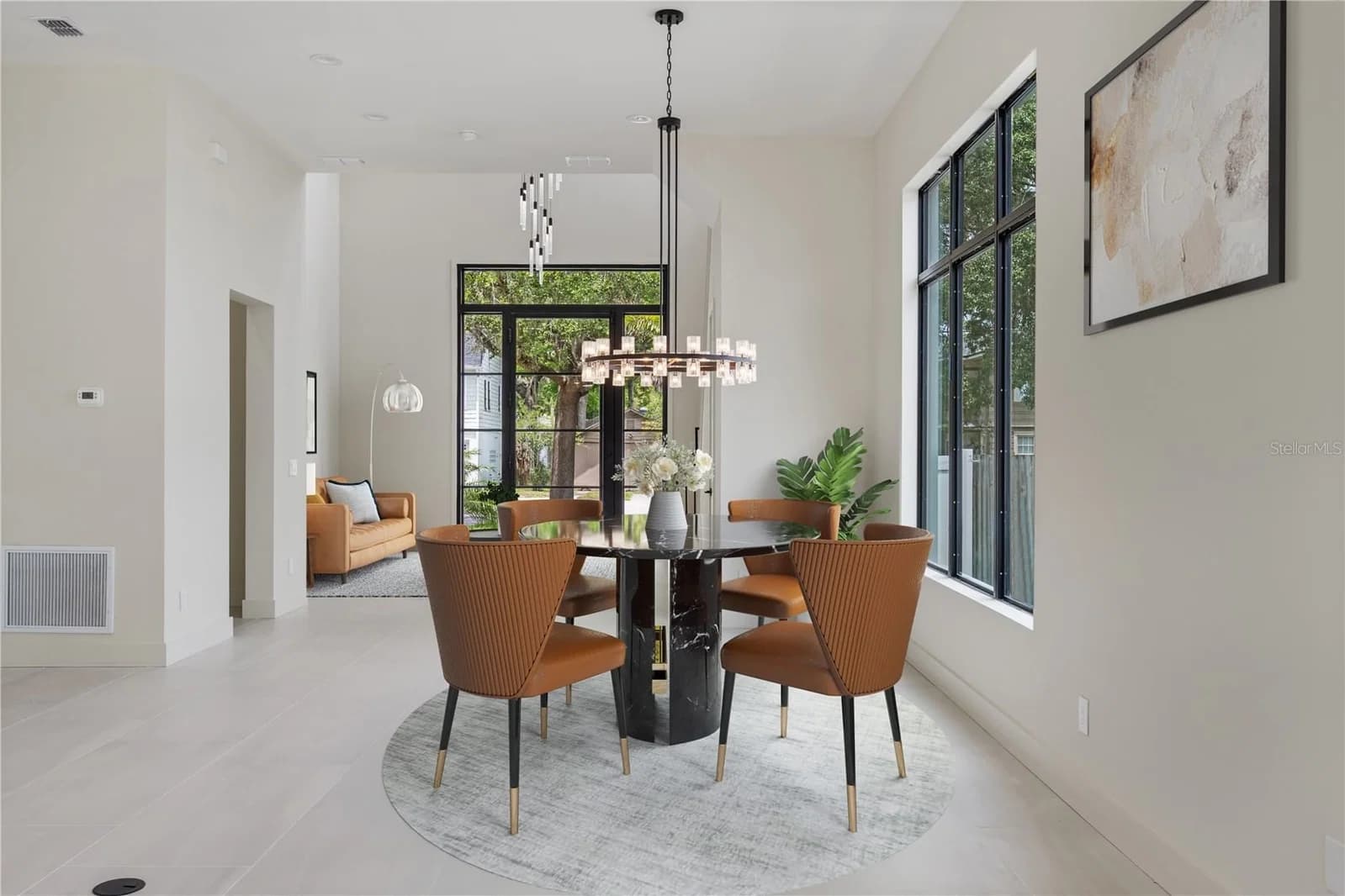 737 SUMMERLIN 5