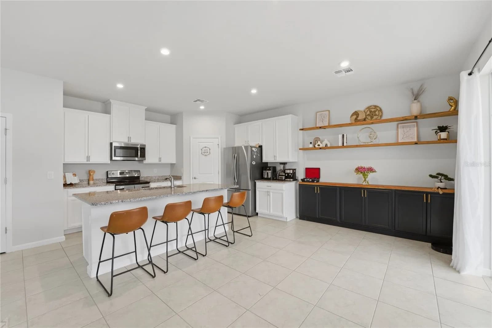 1715 OCEANIA 4