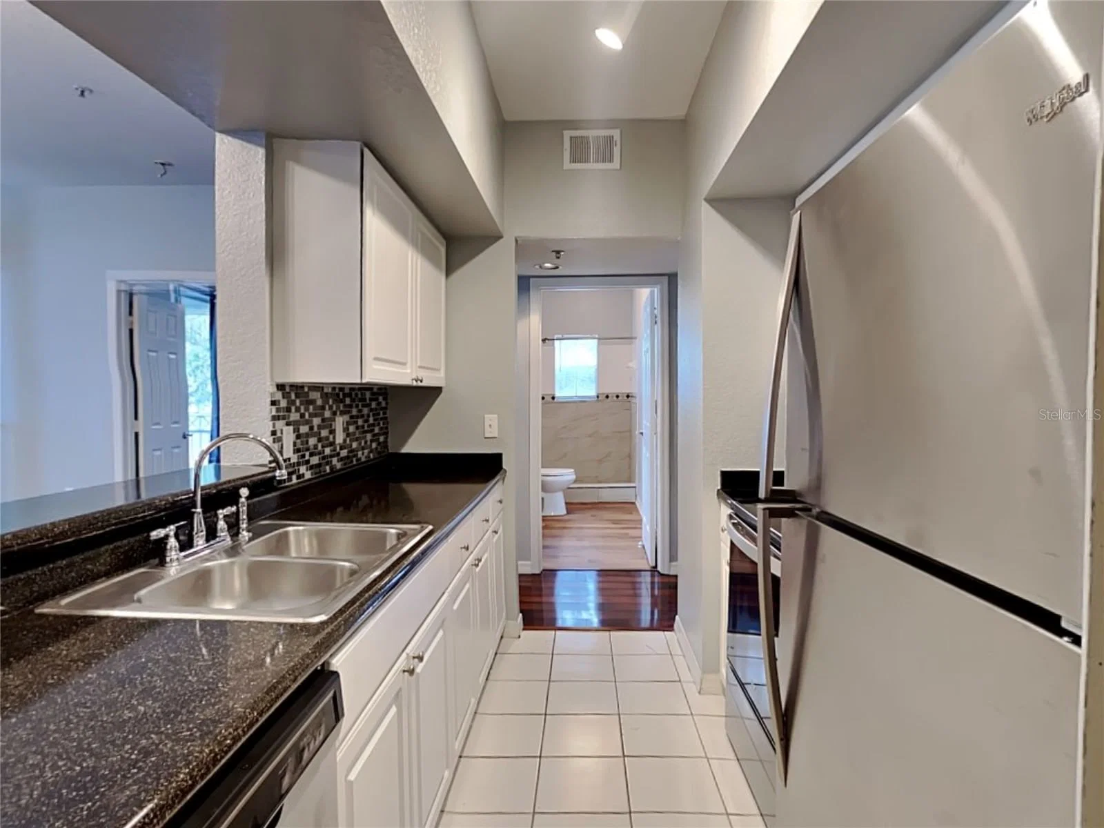 2328 MIDTOWN Terrace #1024 4