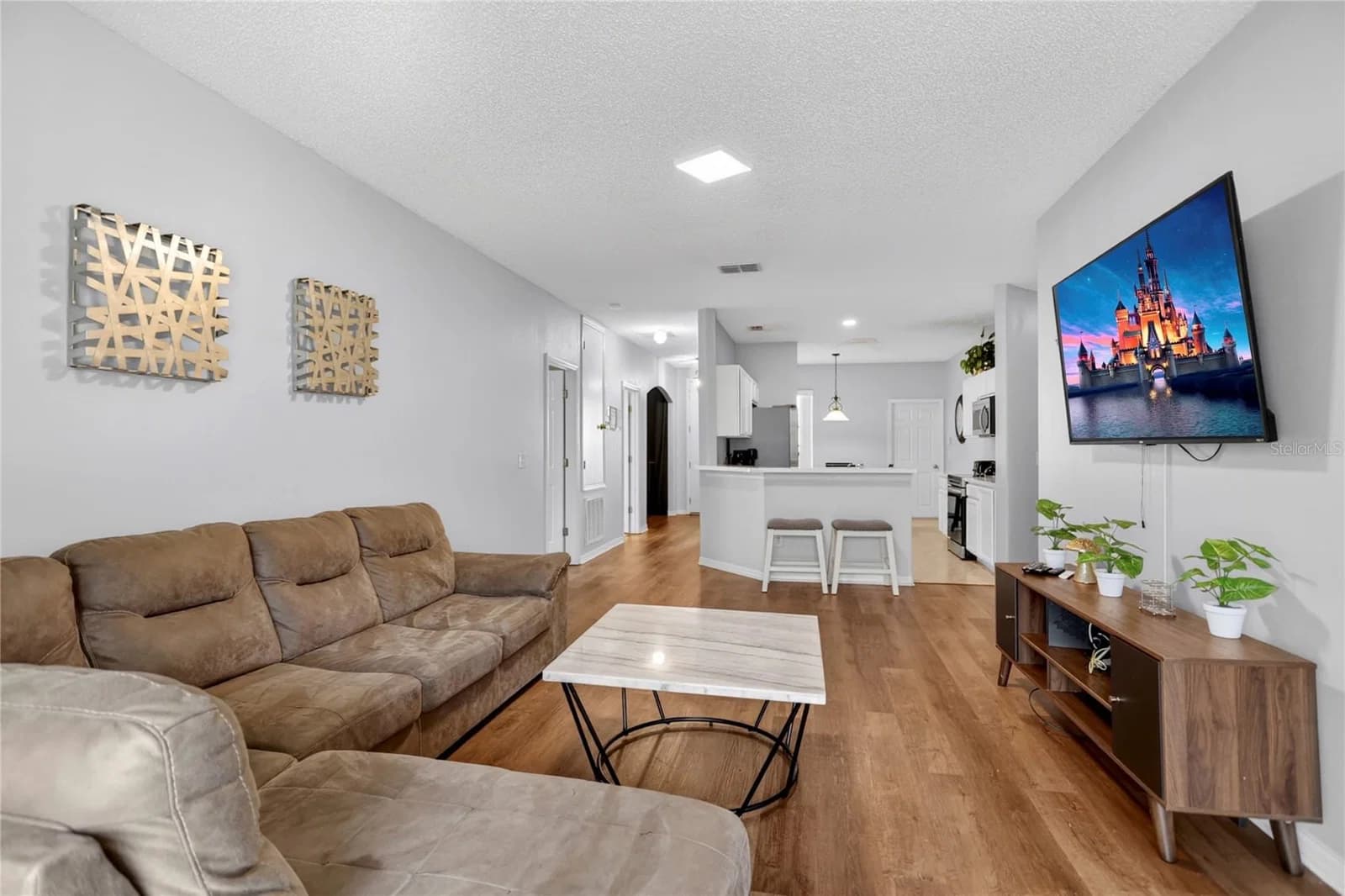 258 SUNSET VIEW 5