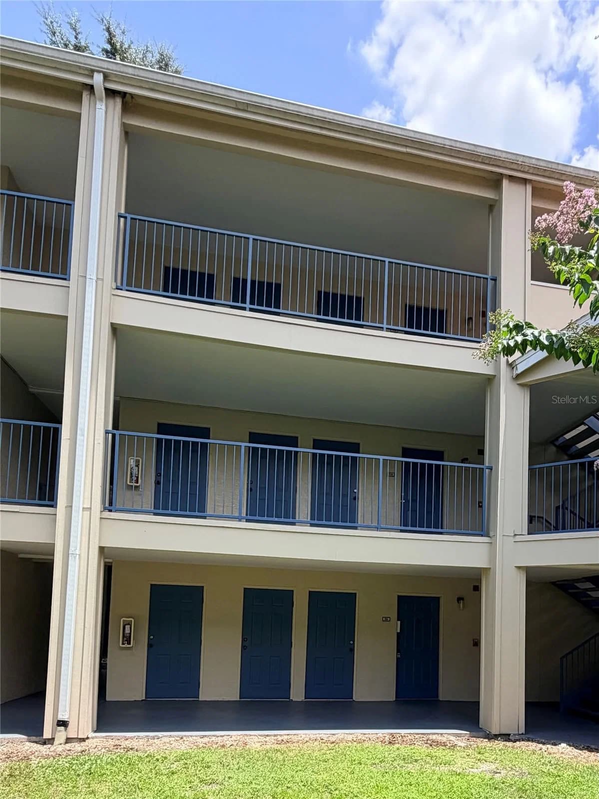 7270 WESTPOINTE Boulevard #916, Orlando, FL 32835 2