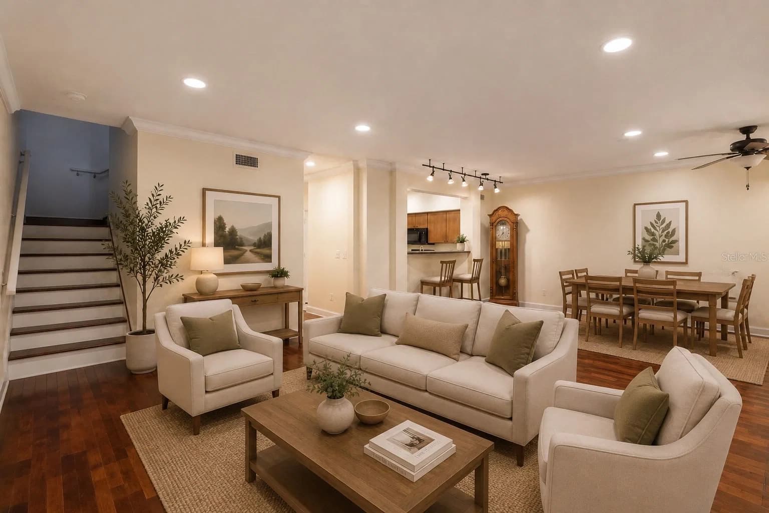 202 SOUTH Street #1044, Orlando, FL 32801 3