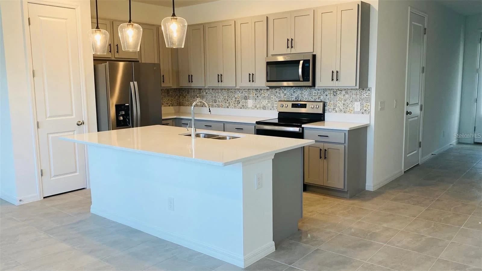 1621 PELICAN, Davenport, FL 33896