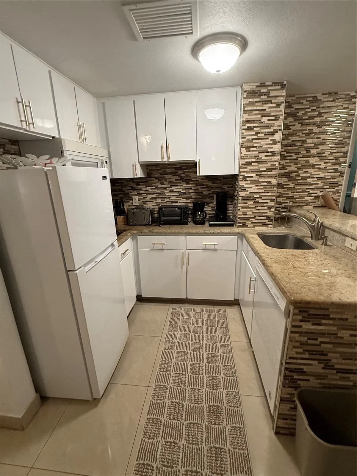 6165 CARRIER Drive #2404, Orlando, FL 32819 2