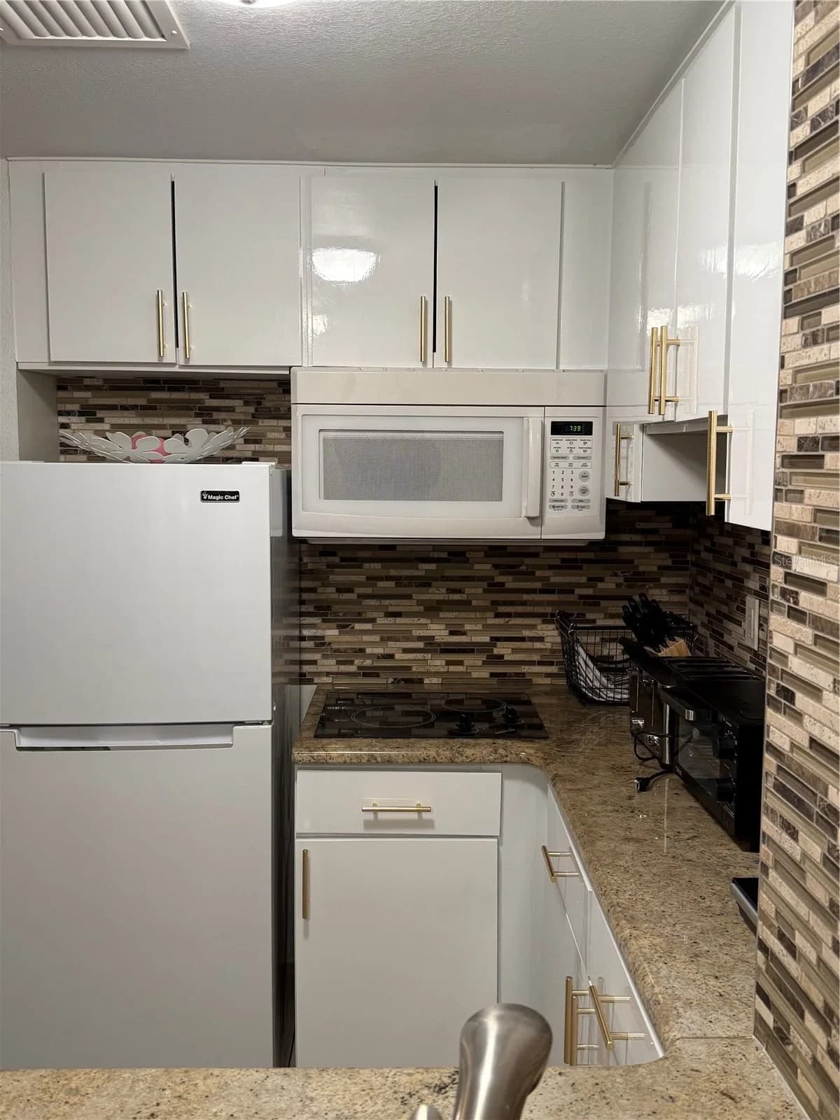 6165 CARRIER Drive #2404, Orlando, FL 32819 3