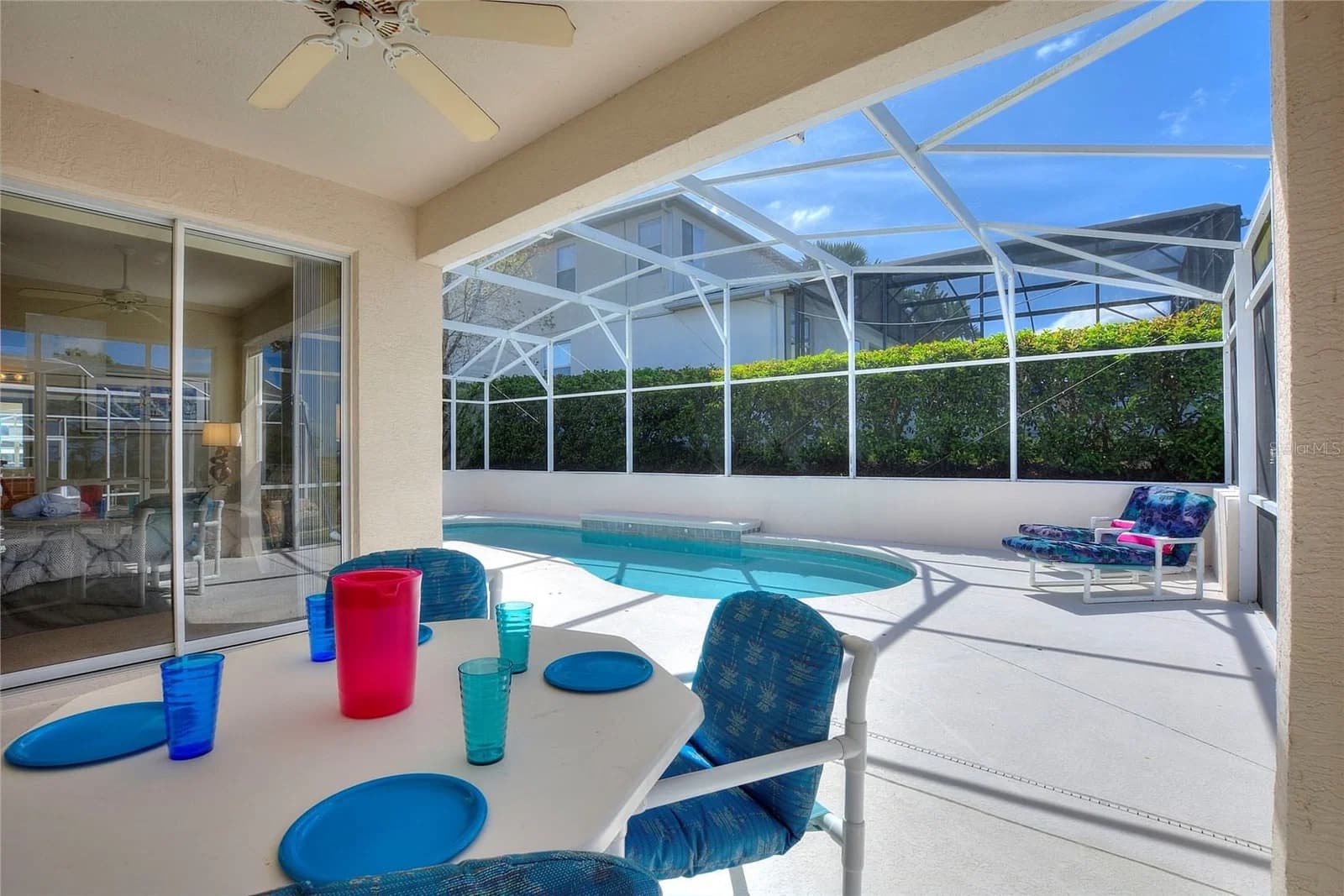 556 BONVILLE 3