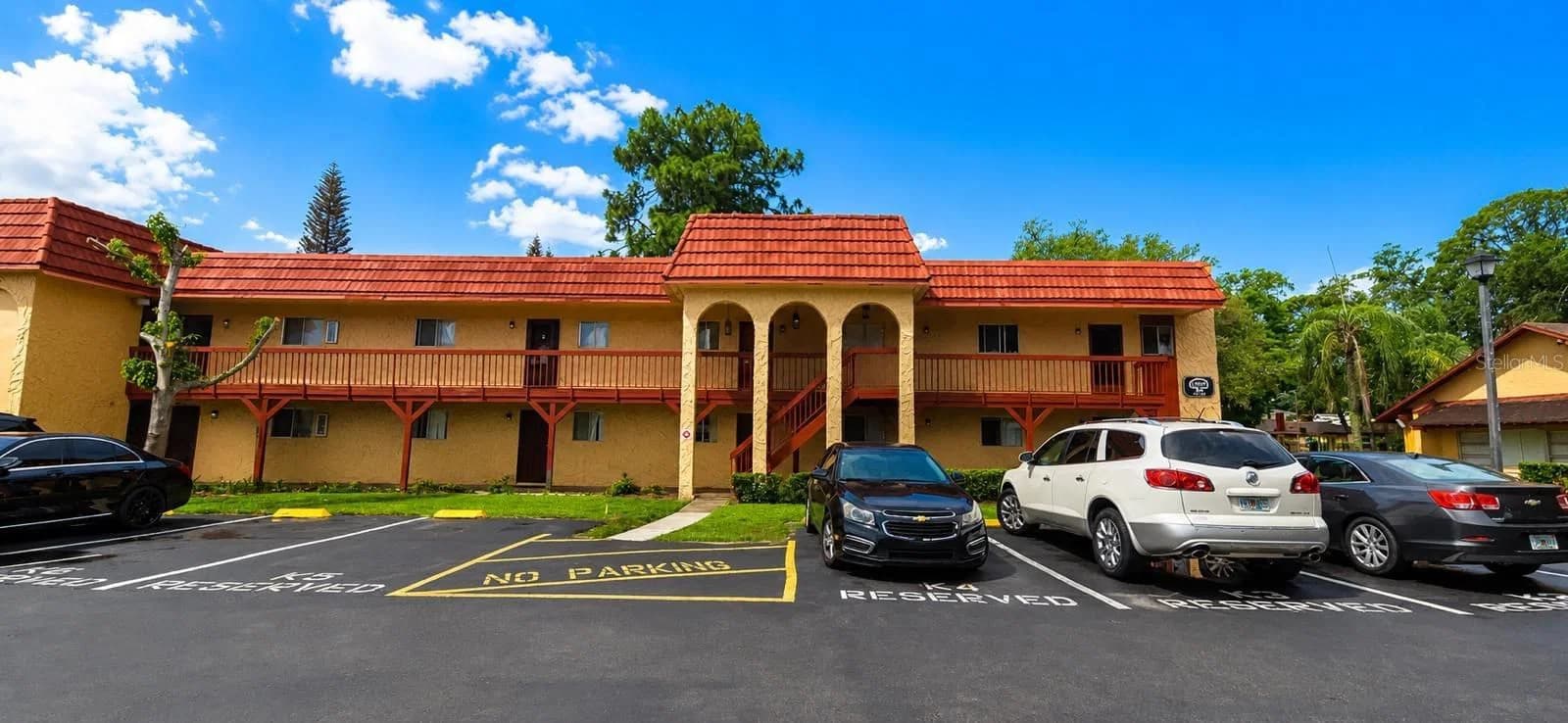 2850 POWERS Drive #83, Orlando, FL 32818 3
