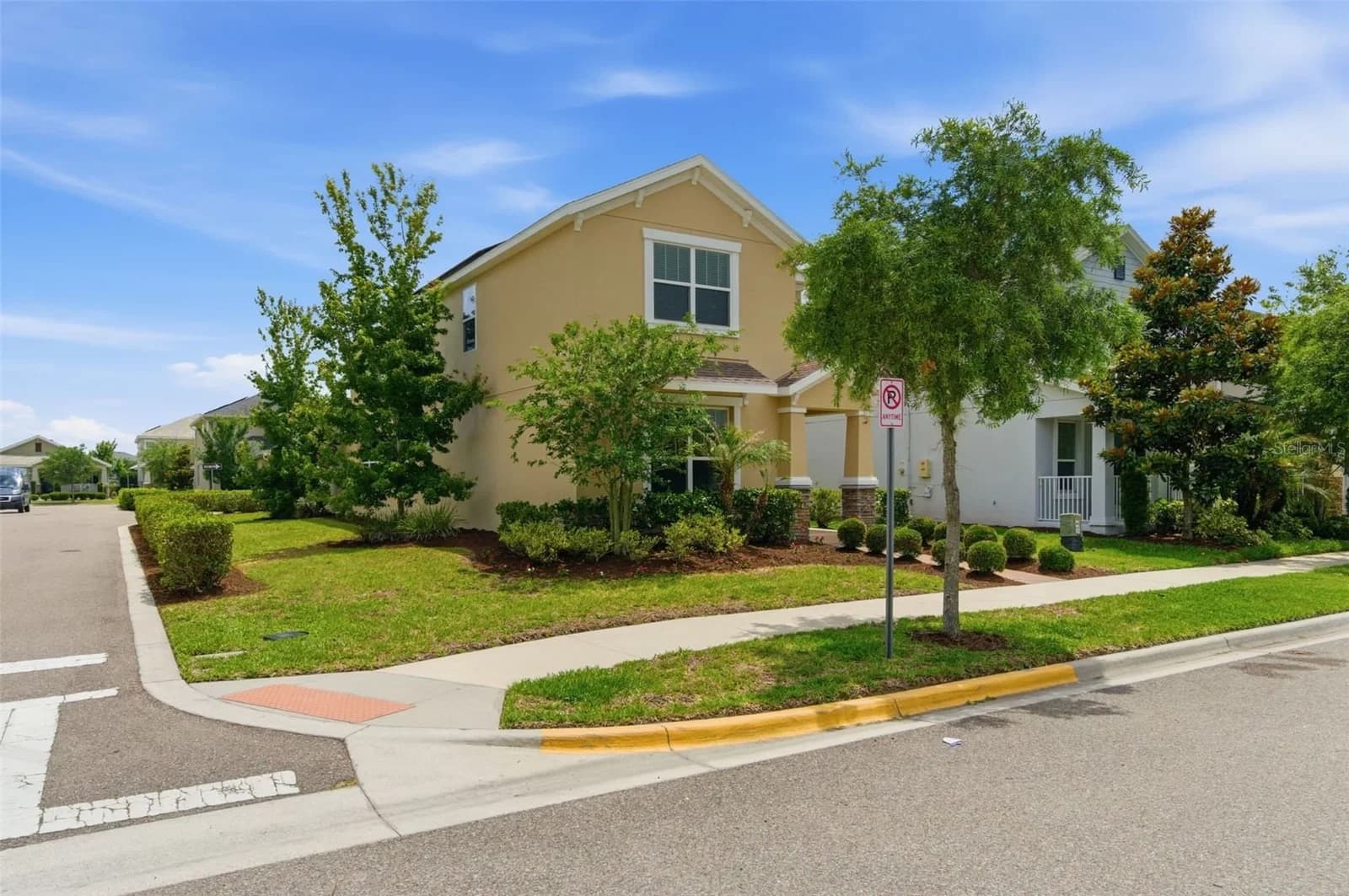 11932 HOMETOWN Place, Orlando, FL 32832 2