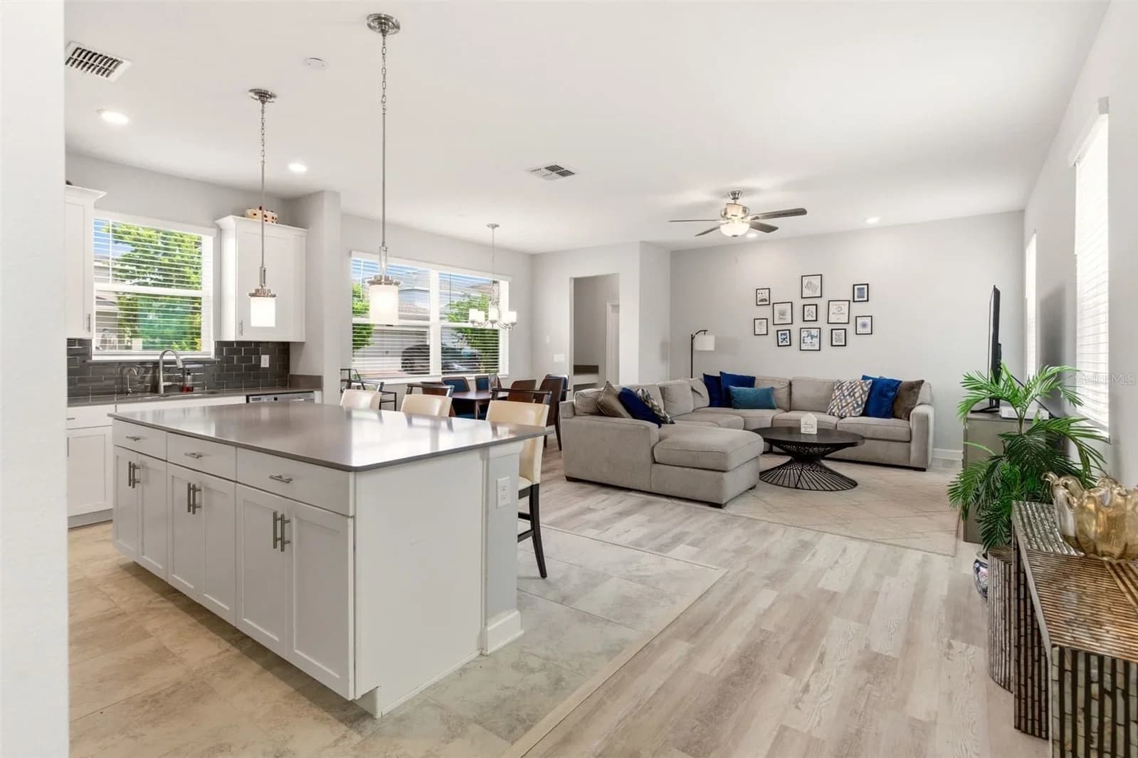 11932 HOMETOWN Place 5