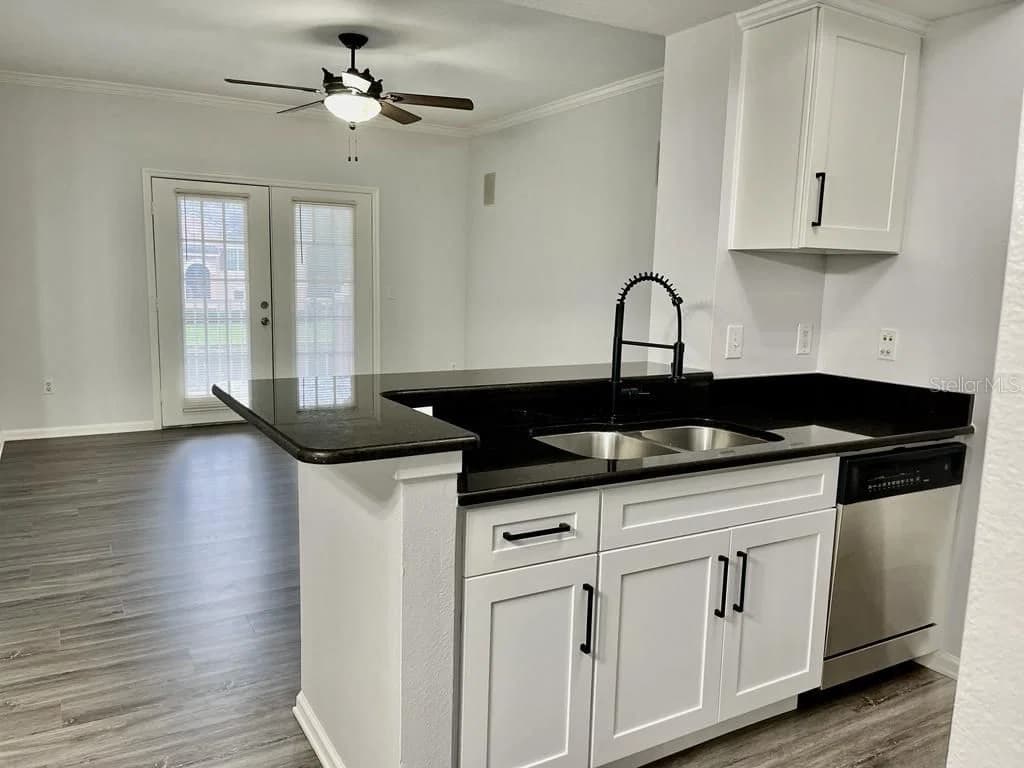 14316 FREDRICKSBURG Drive #514 5