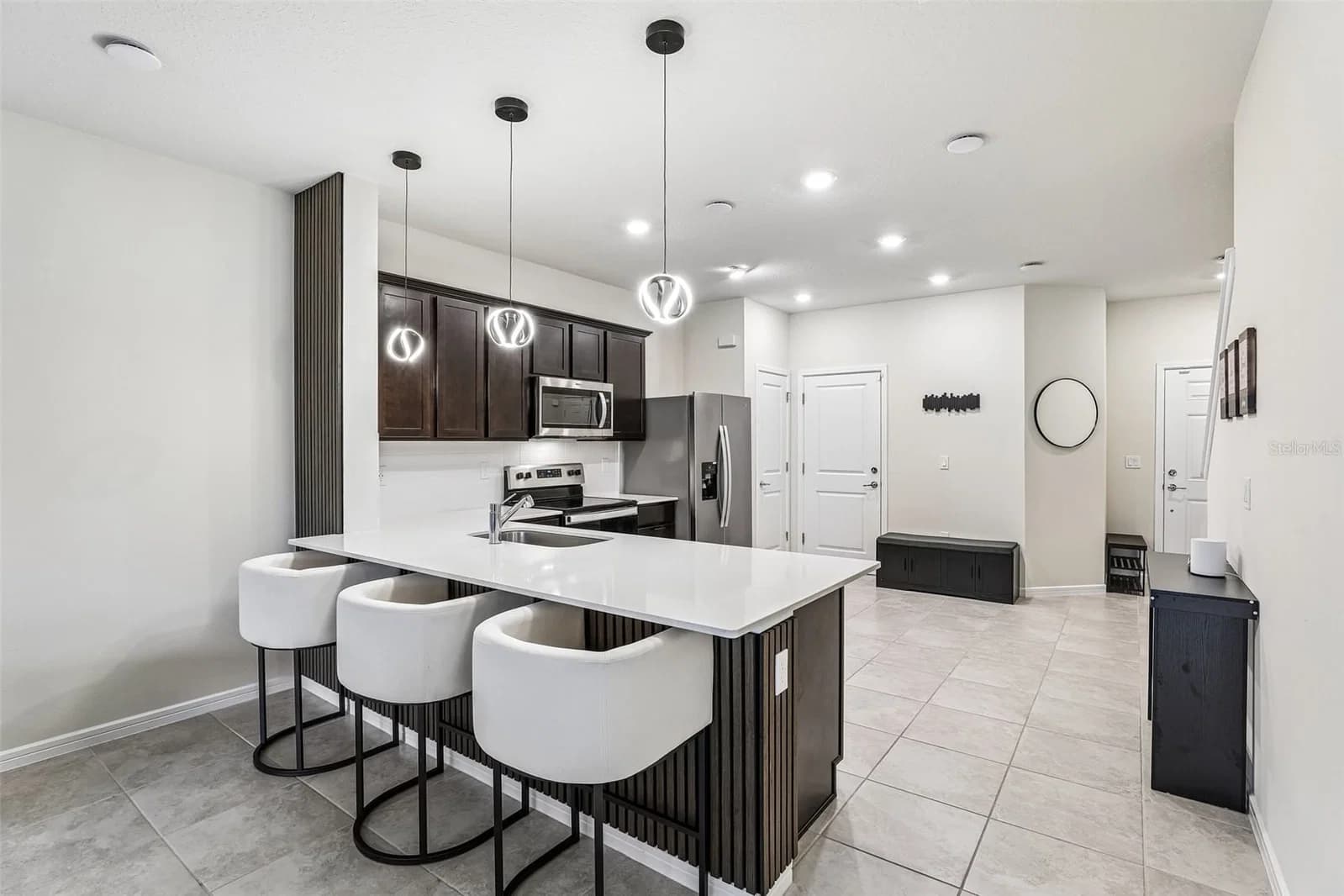 2570 WINSOME 5