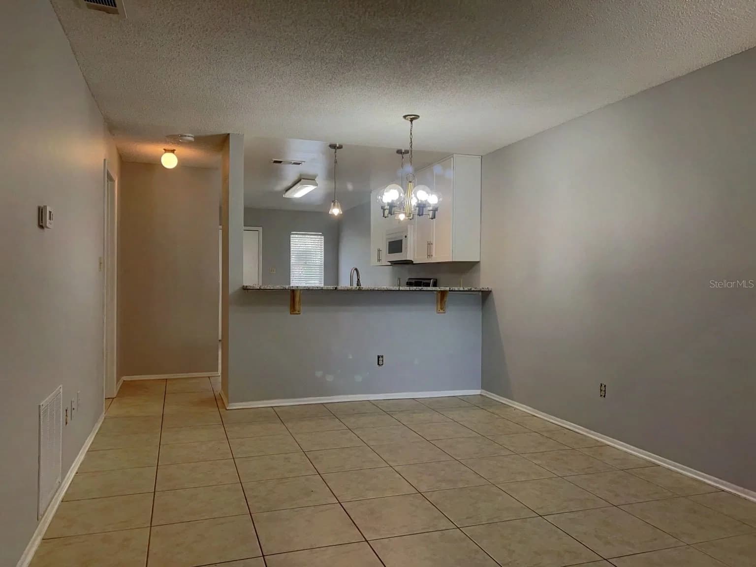 1421 SOPHIE Boulevard, Orlando, FL 32828 3