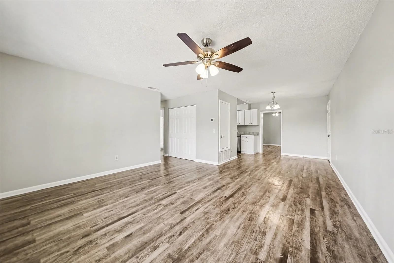 4814 BLARNEY, Orlando, FL 32808 2
