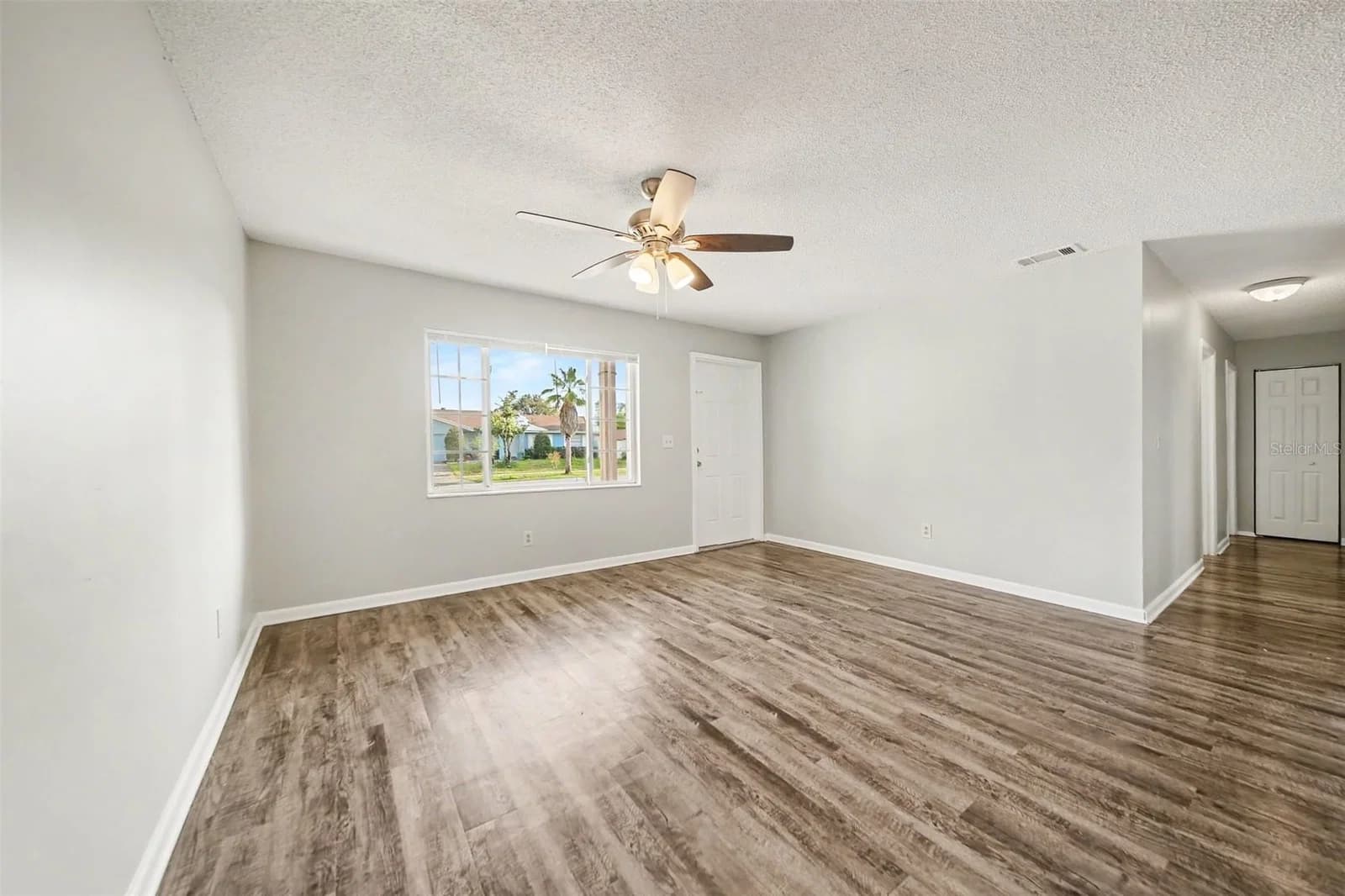 4814 BLARNEY, Orlando, FL 32808 3