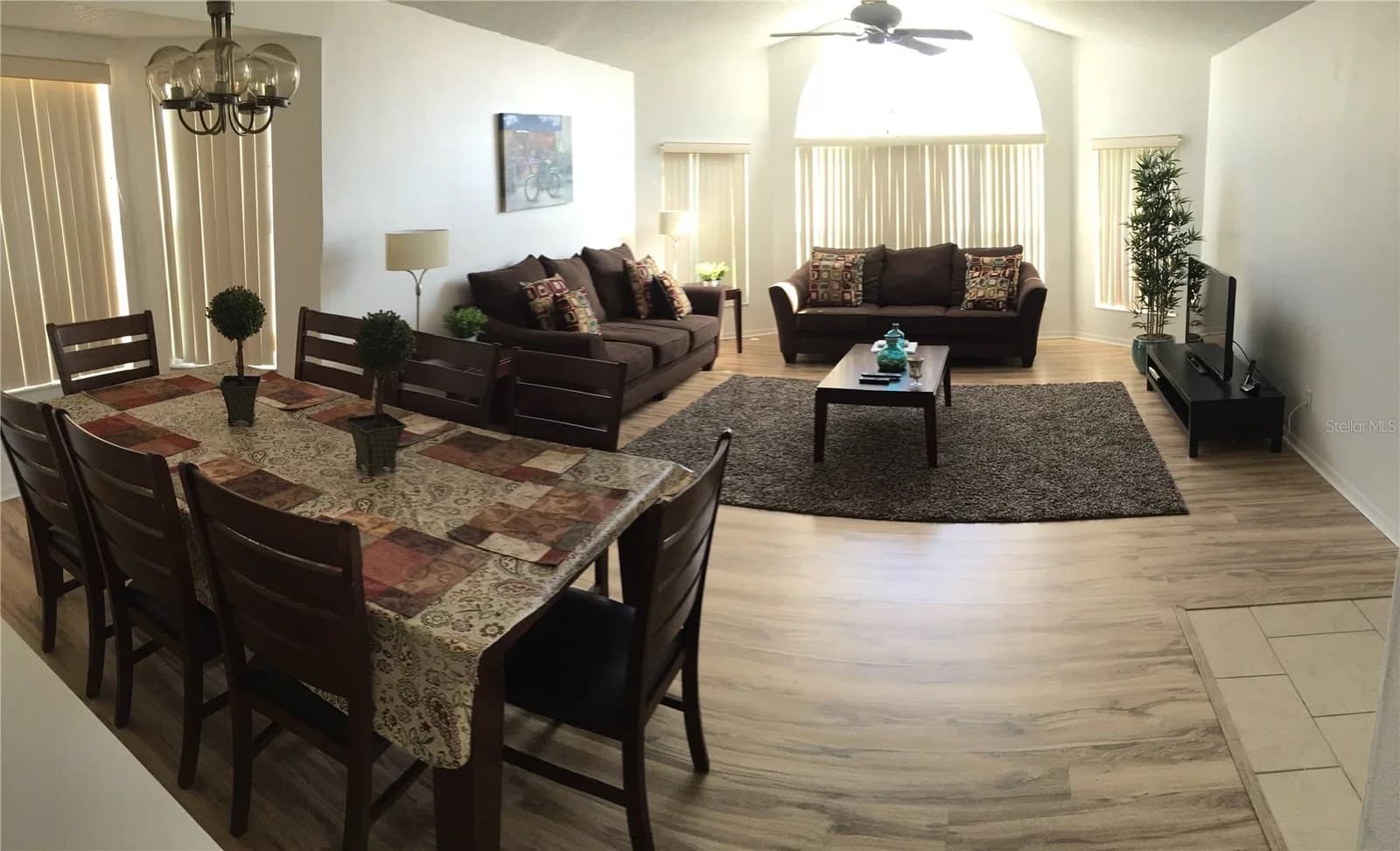 2480 SWEETWATER CLUB 4