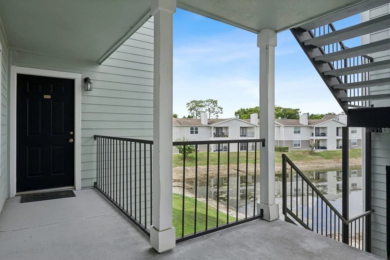 2550 ALAFAYA, Orlando, FL 32826 3