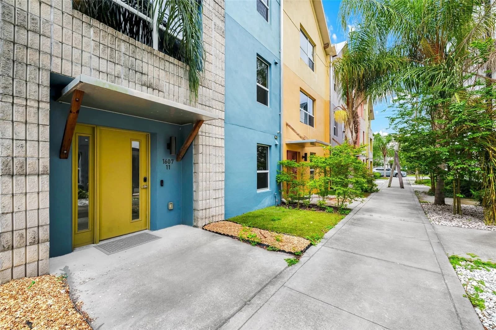 1607 WOODWARD, Orlando, FL 32803 2
