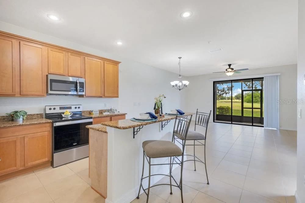 20610 MAXIM, Orlando, FL 32833 3