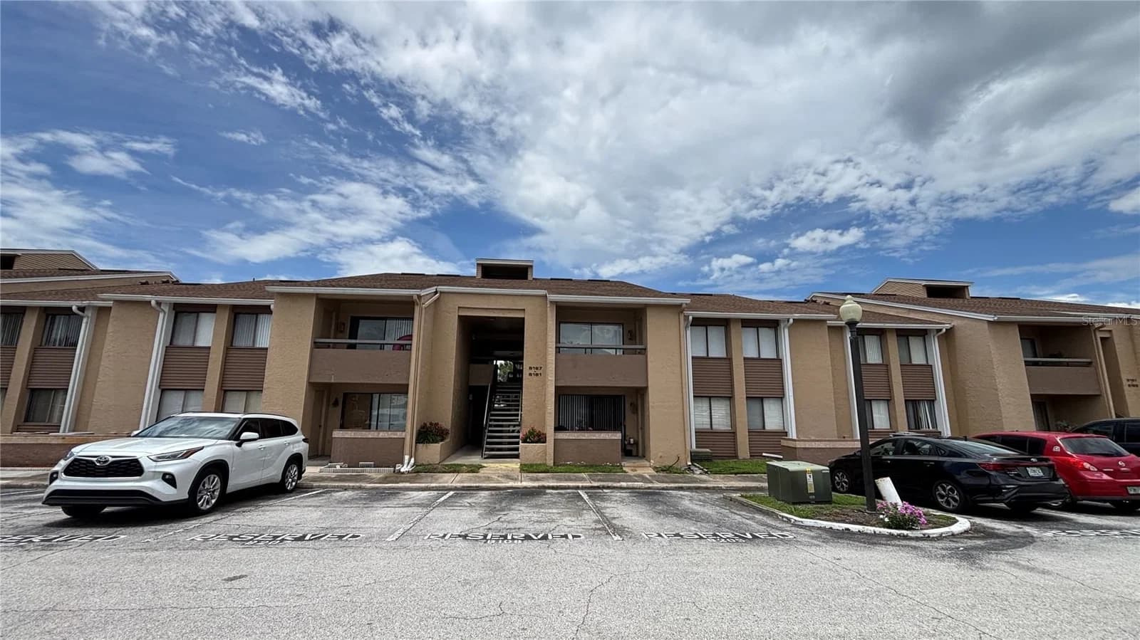 5169 VINELAND, Orlando, FL 32811 3