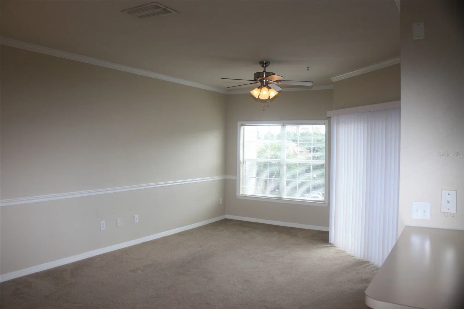 3621 CONROY, Orlando, FL 32839 3