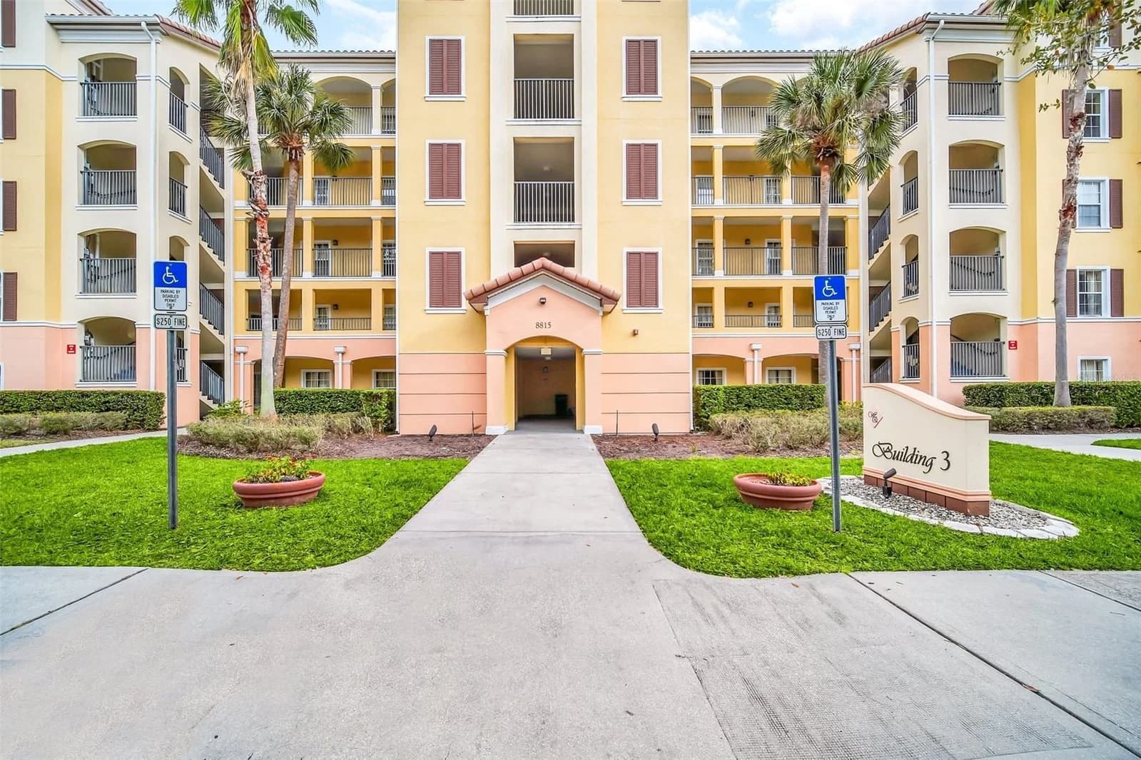 8815 WORLDQUEST, Orlando, FL 32821